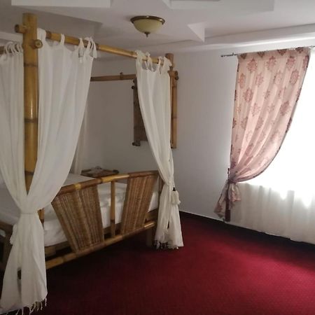 Pensiunea Rosenau Rîşnov Ngoại thất bức ảnh